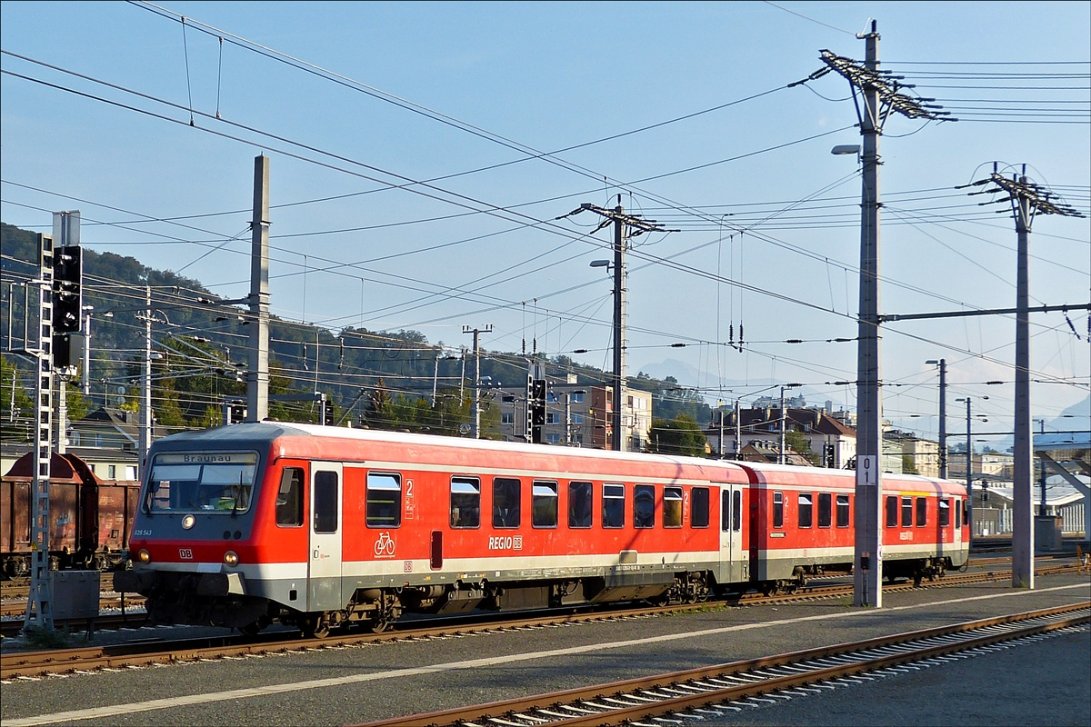 Diesel Triebzug der BR 628 ist im Bahnhof von Salzburg noch regelmäßig zu sehen, hier verlässt der Zug 628 543 den Bahnhof in Richtung Braunau.  16.09.2018