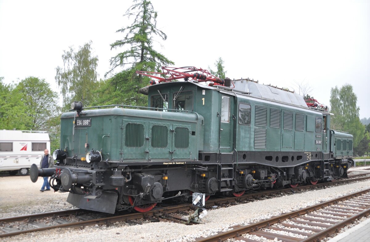 E 94 088 ex ÖBB 1020.10 in Münsingen am 01.05.2014.