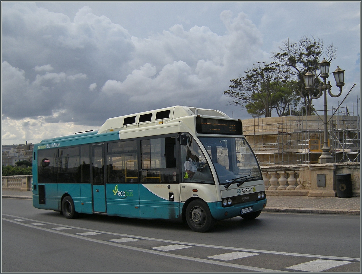 Ein Kleinbus in Valletta. 
20.Sept. 2013