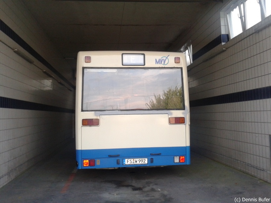 Ein Mercedes Linienbus von Wieheu auf dem Betriebsgel�nde konnte ich am 24.07.2013 fotografieren.