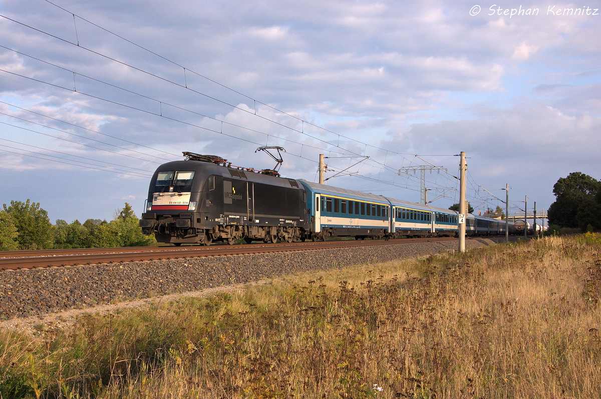 ES 64 U2 - 074 (182 574-4) MRCE Dispolok GmbH f�r DB Fernverkehr AG mit dem EC 174  Jan Jesenius  von Budapest-Keleti nach Hamburg-Altona in Vietznitz. 13.09.2013