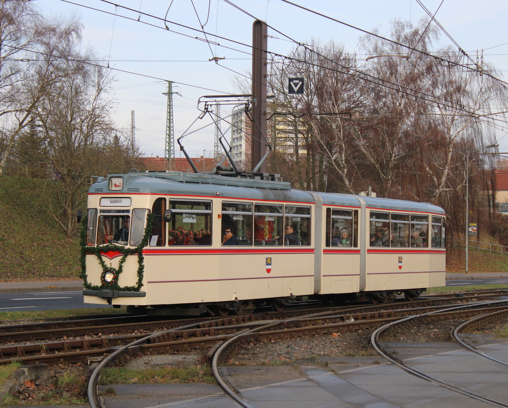 Gotha Wagen 1 als Sonderfahrt von Rostock-Marienehe nach Rostock/Südblick am 14.12.2025 in Höhe Rostock-Stadthalle.