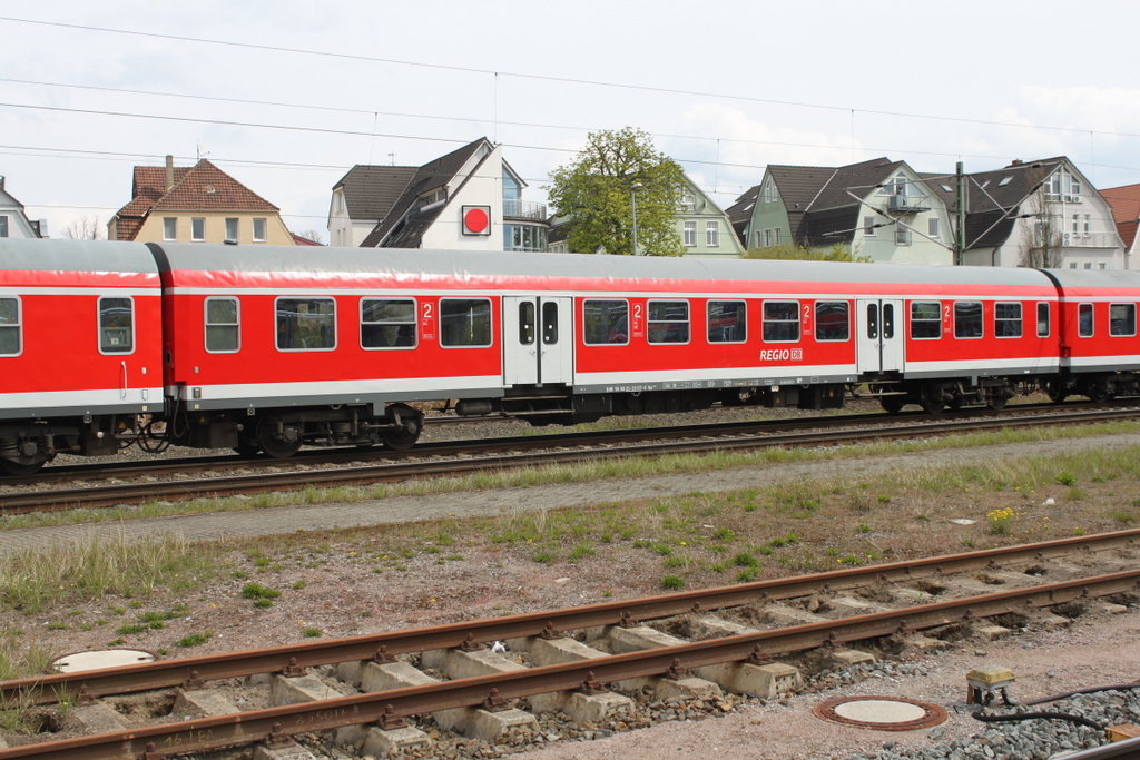 Halberst�dter Mitteleinstiegswagen der Bauart Byz stand am 29.04.2016 im Rostocker Hbf.