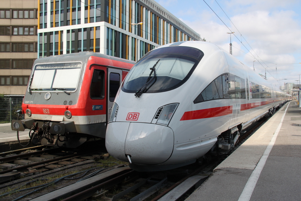 ICE-T und 928 575 in M�nchen Hbf.24.07.2016