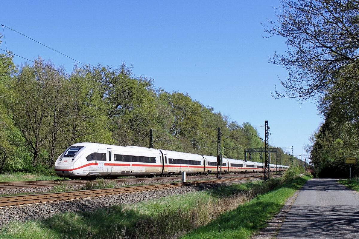 ICE Tz 9494 (0812 094-2)am 26.04.2025 in Tostedt - Dreihausen.