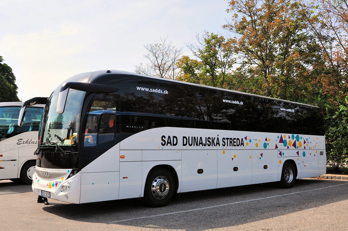 IVECO Magelys von Sadds.sk in Krems gesehen.