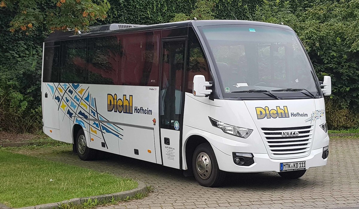 Iveco Rapido vom Busunternehmen DIEHL aus Hofheim steht im August 2019 in Fulda