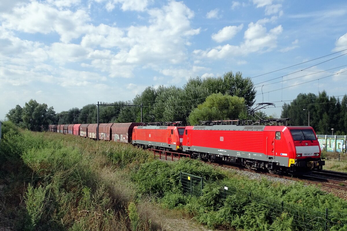 Kohlezug mit 189 041 durchfahrt am 2 September 2022 Tilburg Reeshof.