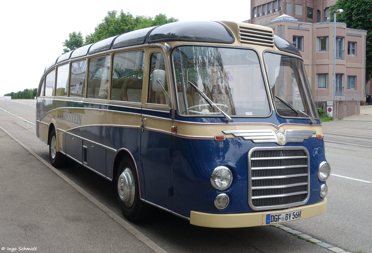 Konrad Auw�rter aus Pilsting | DGF-BY 56H | Neoplan SH 30 | 27.06.2021 in Stuttgart