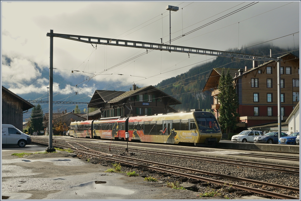 Lenk, Endpunkt der Linie von Zweisimmen her mit einem der vier auf dieser Strecke eingesetzte MOB Be 4/4 5000 mit Bt bzw. ABt. 

22. Oktober 2019