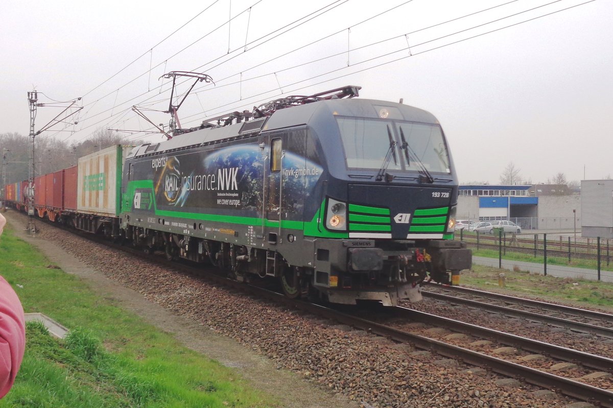 LTE Werbe-Vectron 193 728 treft am 24 März 2019 in Venlo ein.