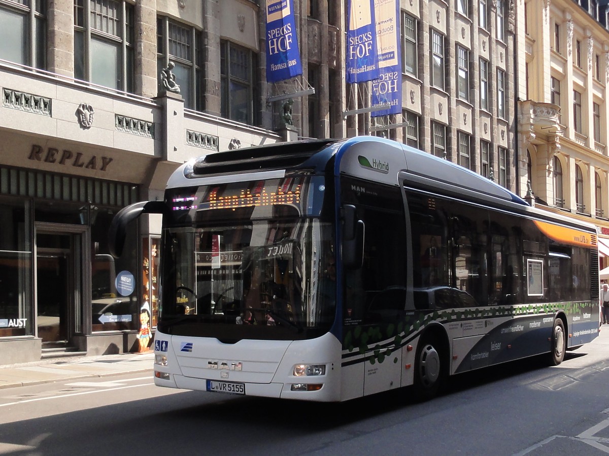 MAN LION`s CITY HYBRID Linienbus Ende April 2014 in Leipzig Zentrum gesehen.