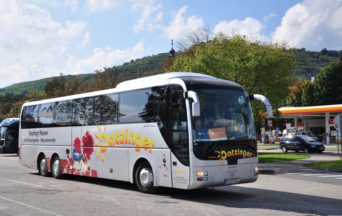 MAN Lions Coach von Datzinger Reisen aus Nieder�sterreich am 22.August 2014 in Krems.