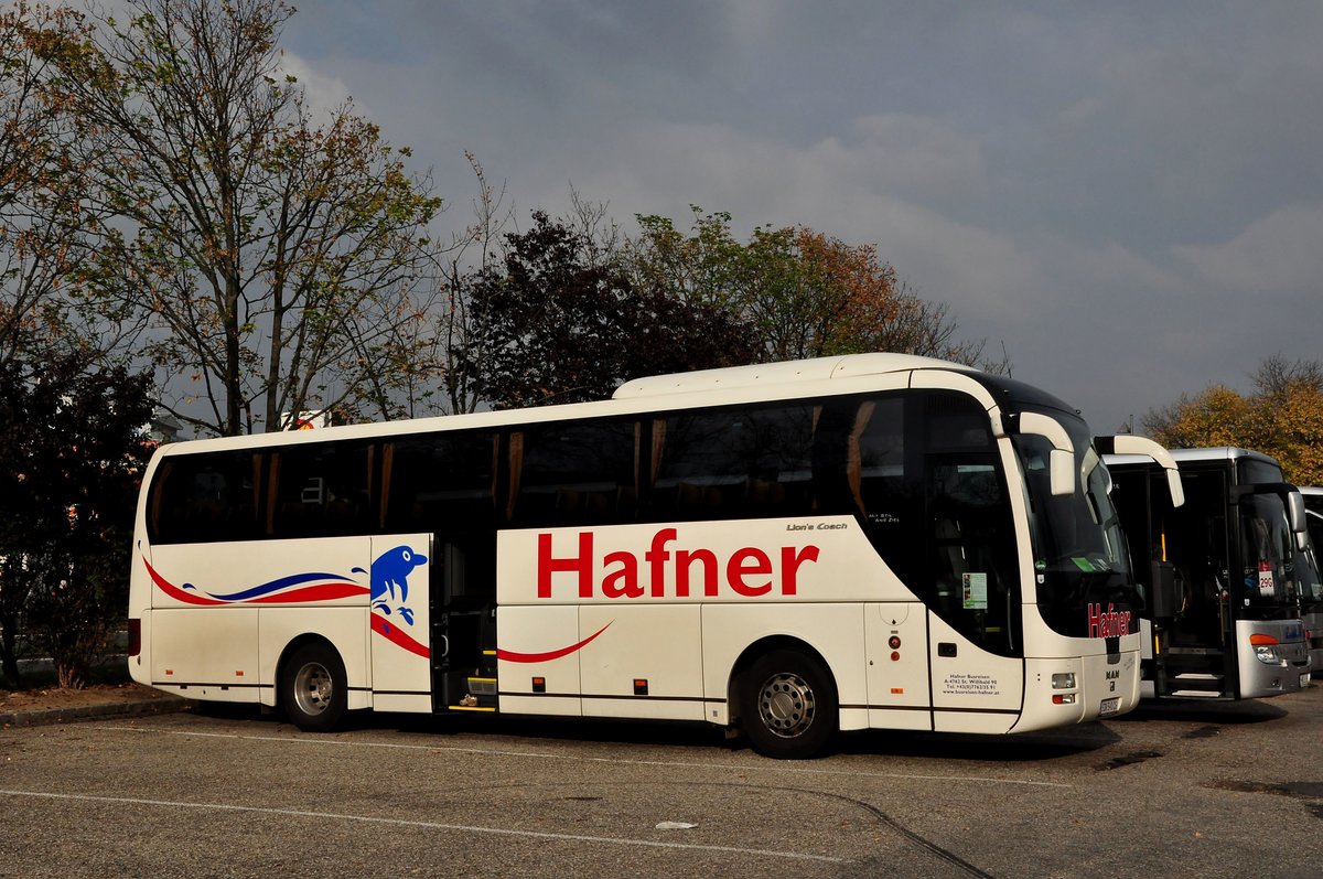 MAN Lions Coach von Hafner Reisen aus �sterreich in Krems gesehen.