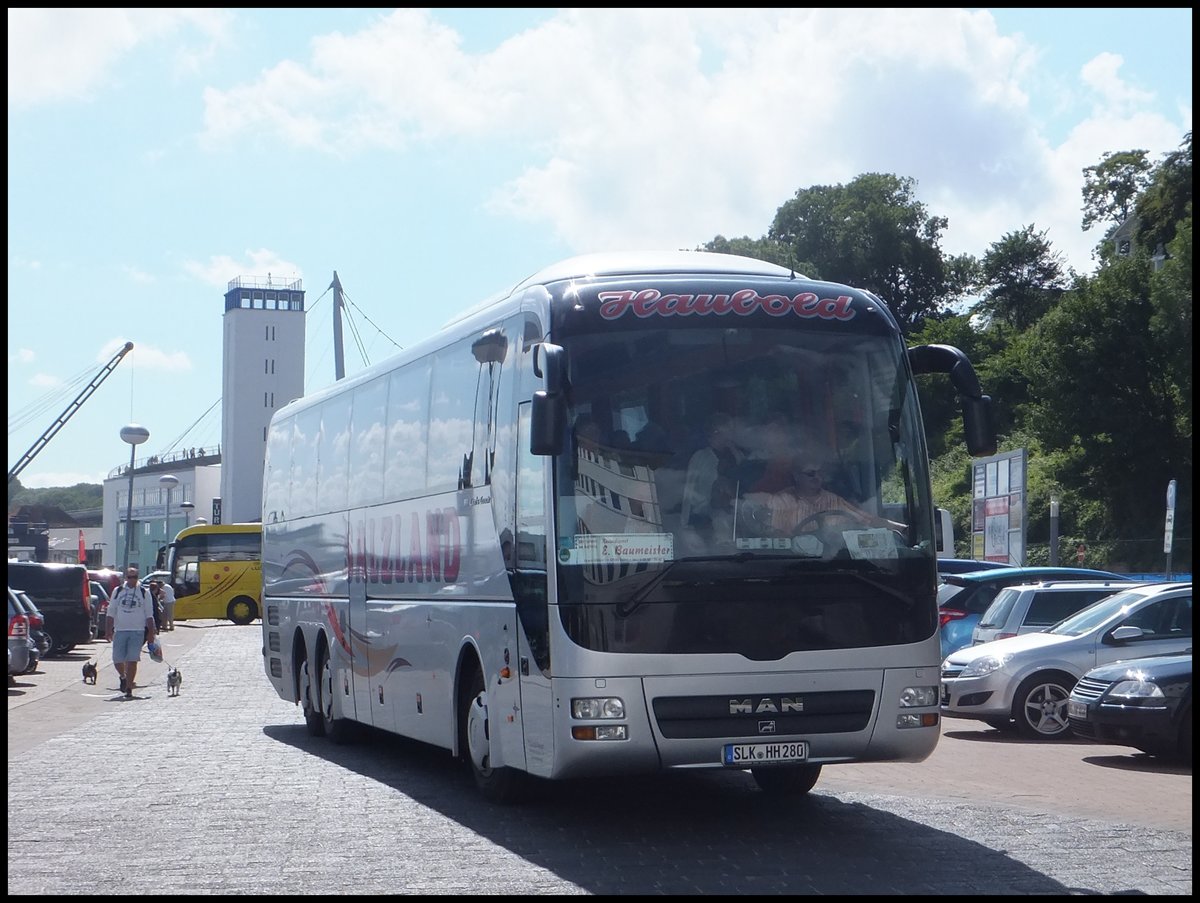 MAN Lion's Coach von Haubold Reisen aus Deutschland im Stadthafen Sassnitz.