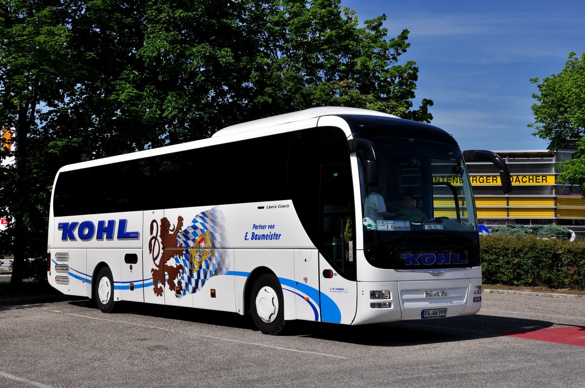 MAN Lions Coach von KOHL Reisen aus Deutschland am 21.Mai 2014 in Krems gesehen.