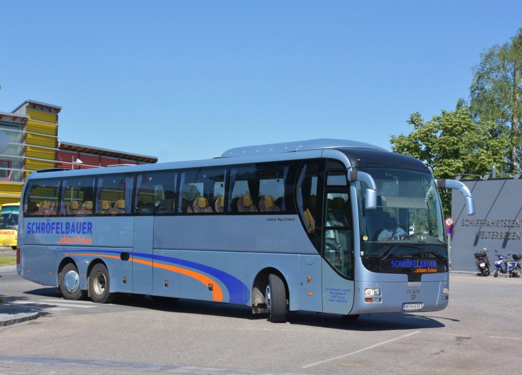 MAN Lion`s Coach von Schr�felbauer Reisen aus Nieder�sterreich in Krems.