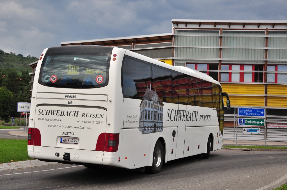MAN LIONS Coach von Schwebach Reisen aus Frankenmarkt in Ober�sterreich am 29.August 2014 in Krems gesehen.