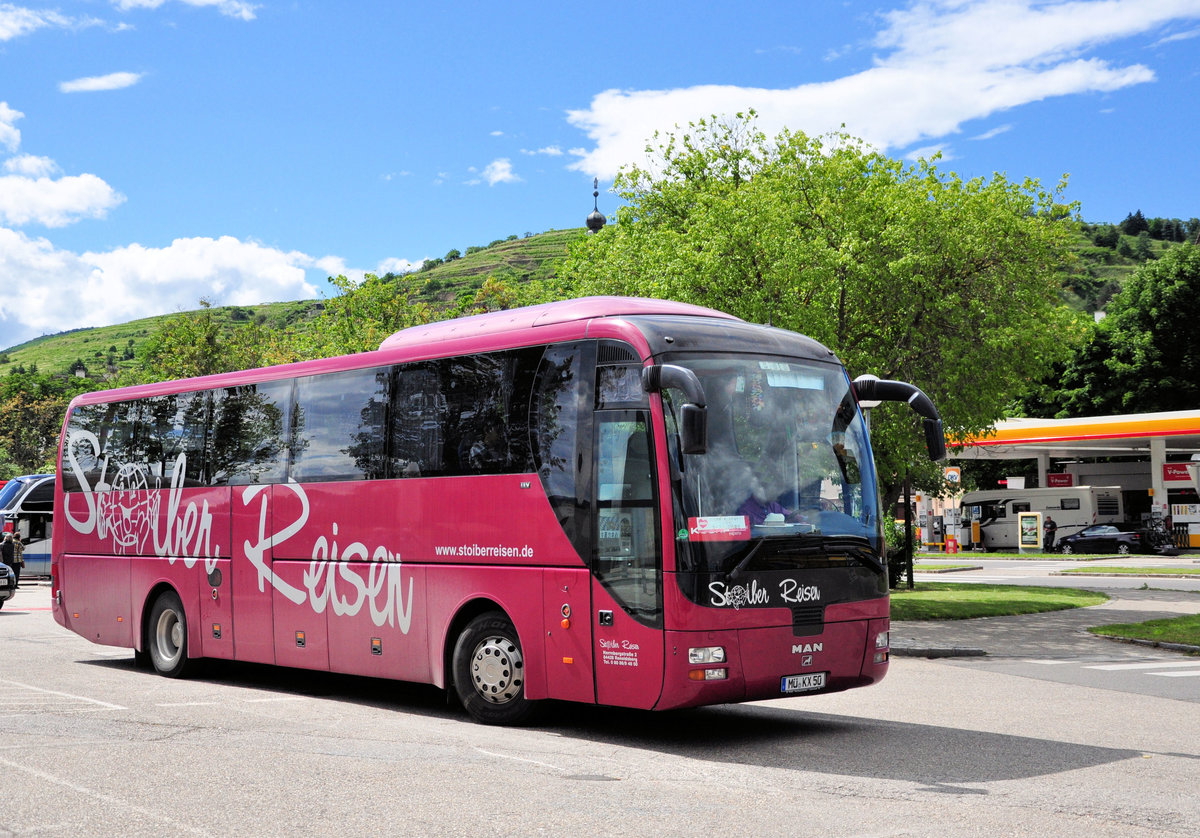 MAN Lions Coach von Stoiber Reisen aus der BRD in Krems gesehen.