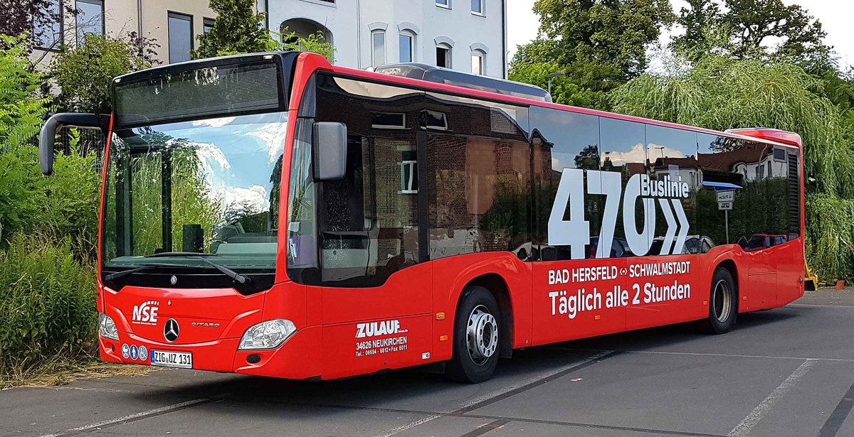 MB Citaro der Firma ZULAUF aus Neukirchen, mit angebautem Fahrradtrger, steht im Juli 2019 in Bad Hersfeld