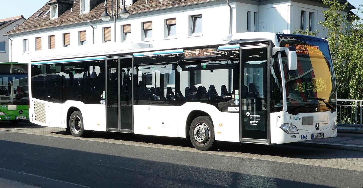 MB Citaro III von RhönEnergie steht im Juli 2018 am Bahnhof Fulda