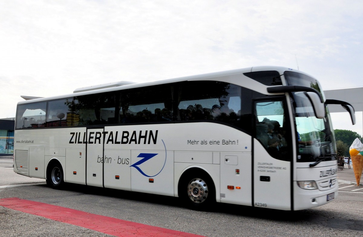 Mercedes Benz Tourismo von der Zillertalbahn/�sterreich im Mai 2014 in Krems gesehen.