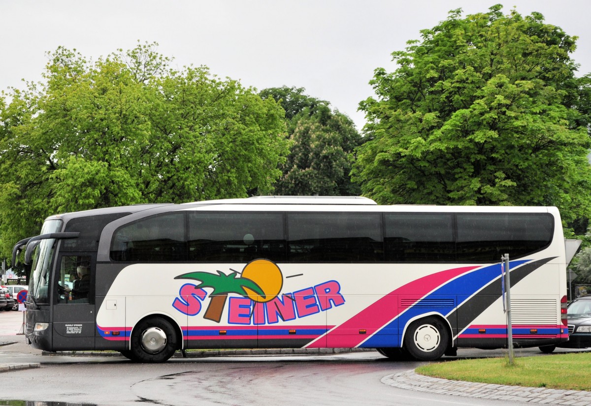 Mercedes Benz Travego von Steiner Reisen aus �sterreich am 17.Mai 2014 in Krems gesehen.