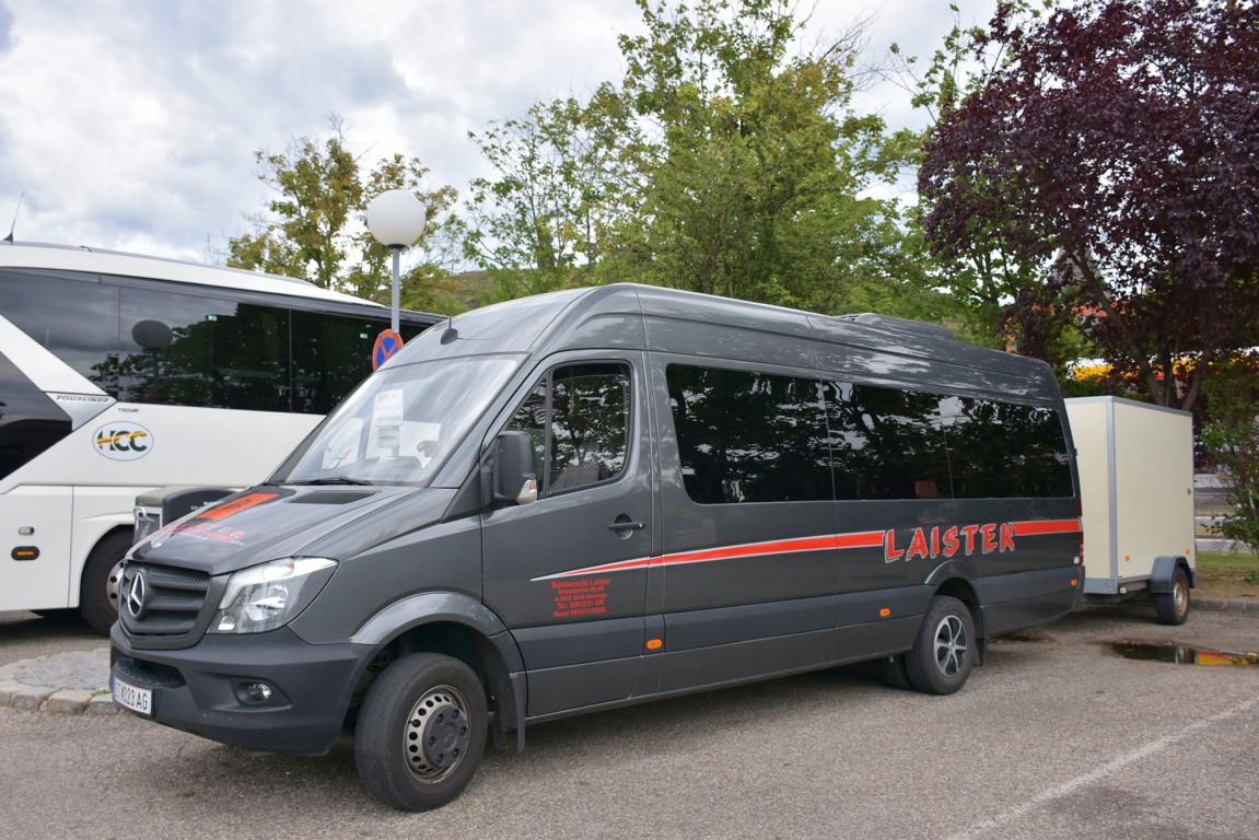 Mercedes Sprinter mit kleinem H�nger von LAISTER Reisen aus �sterreich.