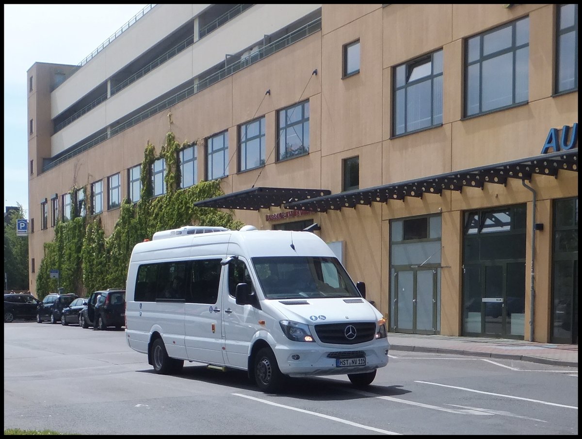 Mercedes Sprinter der Stadtwerke Stralsund in Stralsund.