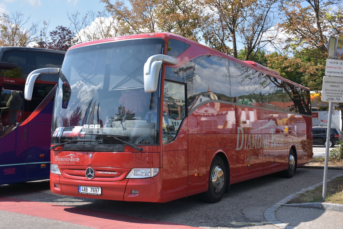 Mercedes Tourismo von Diamond Tour aus der CZ 2017 in Krems.