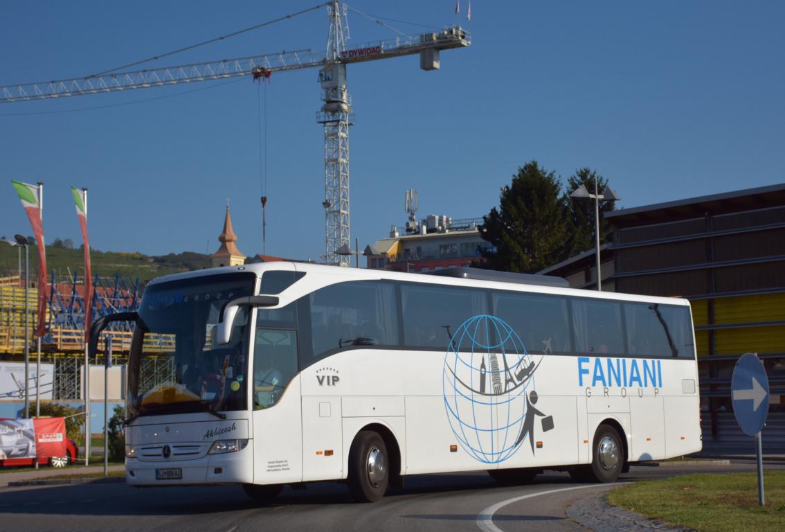 Mercedes Tourismo von FANIANI Reisen aus SLO 09/2017 in Krems.