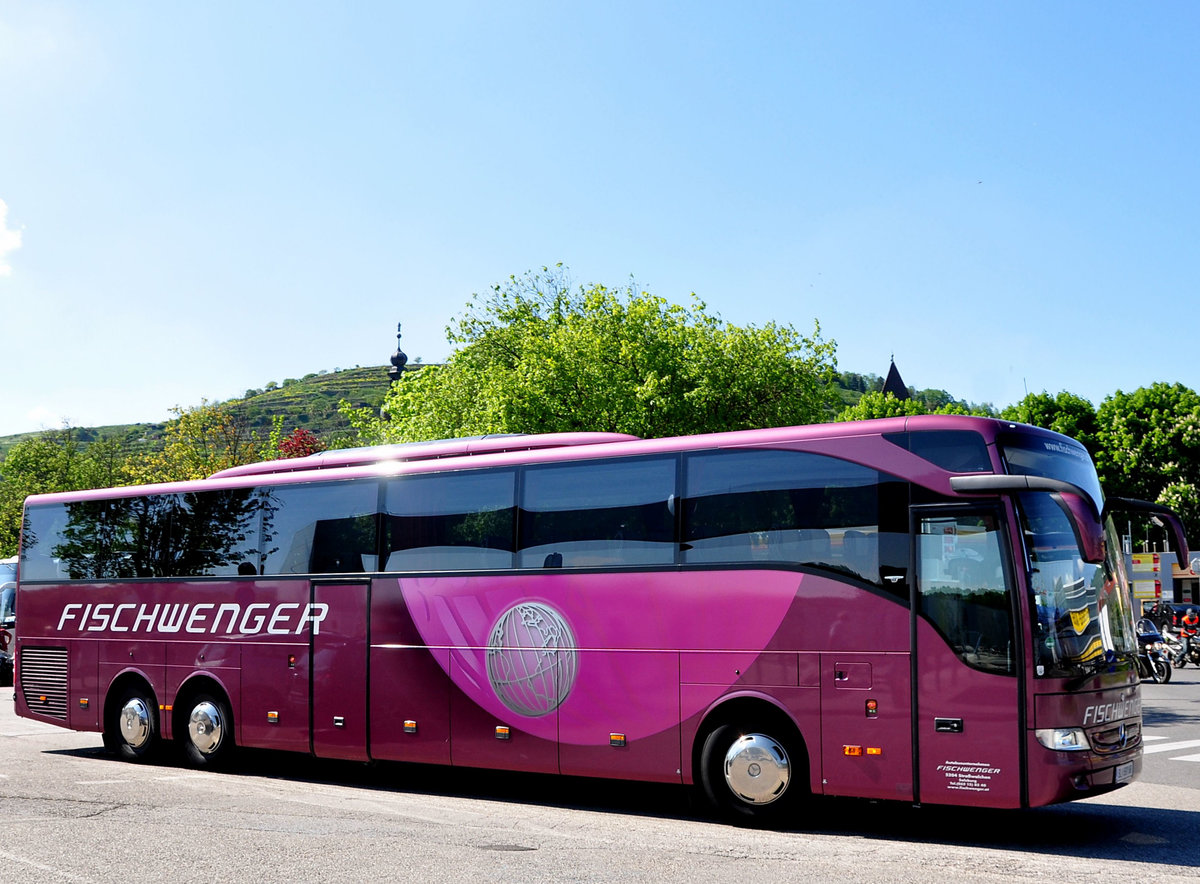 Mercedes Tourismo von Fischwenger Reisen aus sterreich in Krems gesehen.