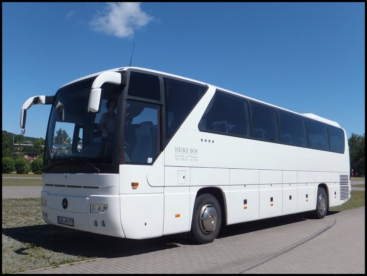 Mercedes Tourismo von Heike Bös aus Deutschland in Sassnitz. 