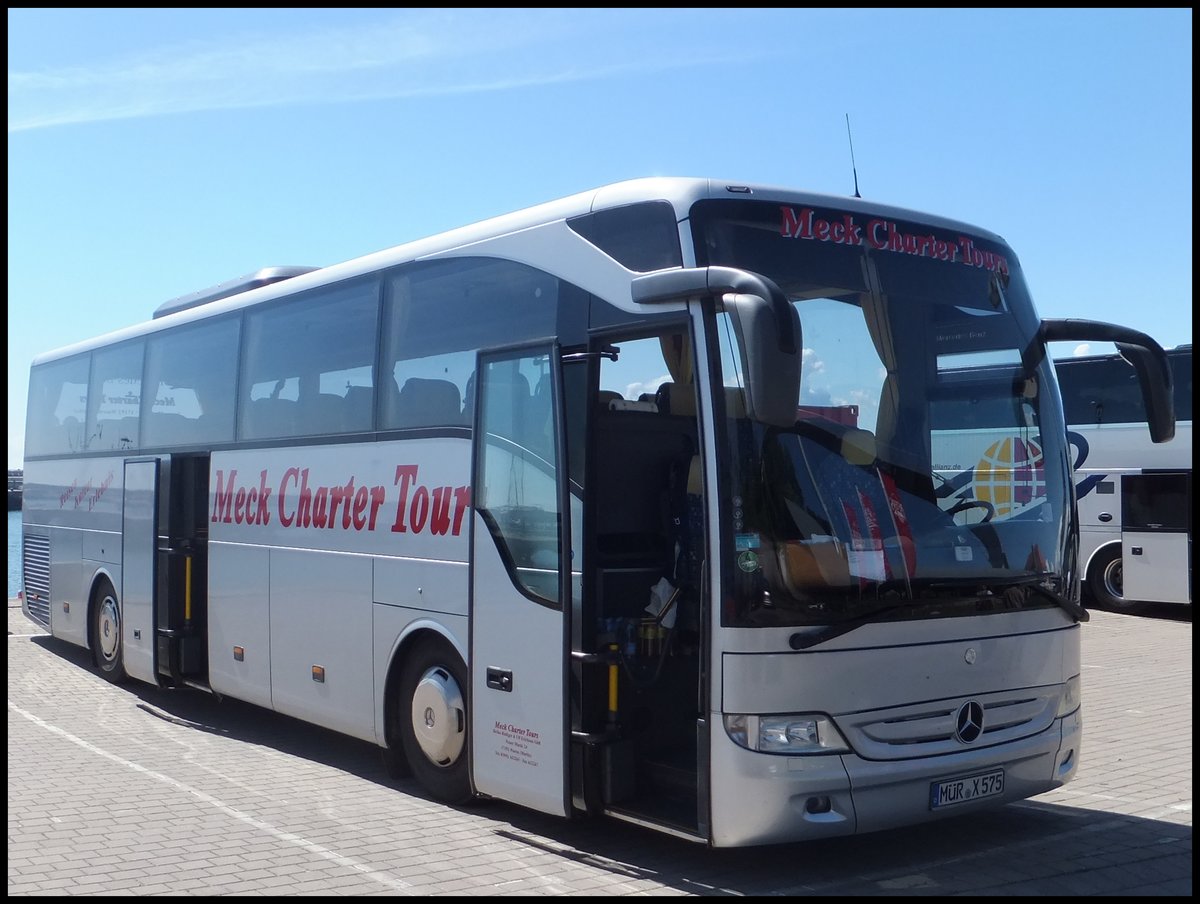 Mercedes Tourismo von Meck. Charter aus Deutschland im Stadthafen Sassnitz.