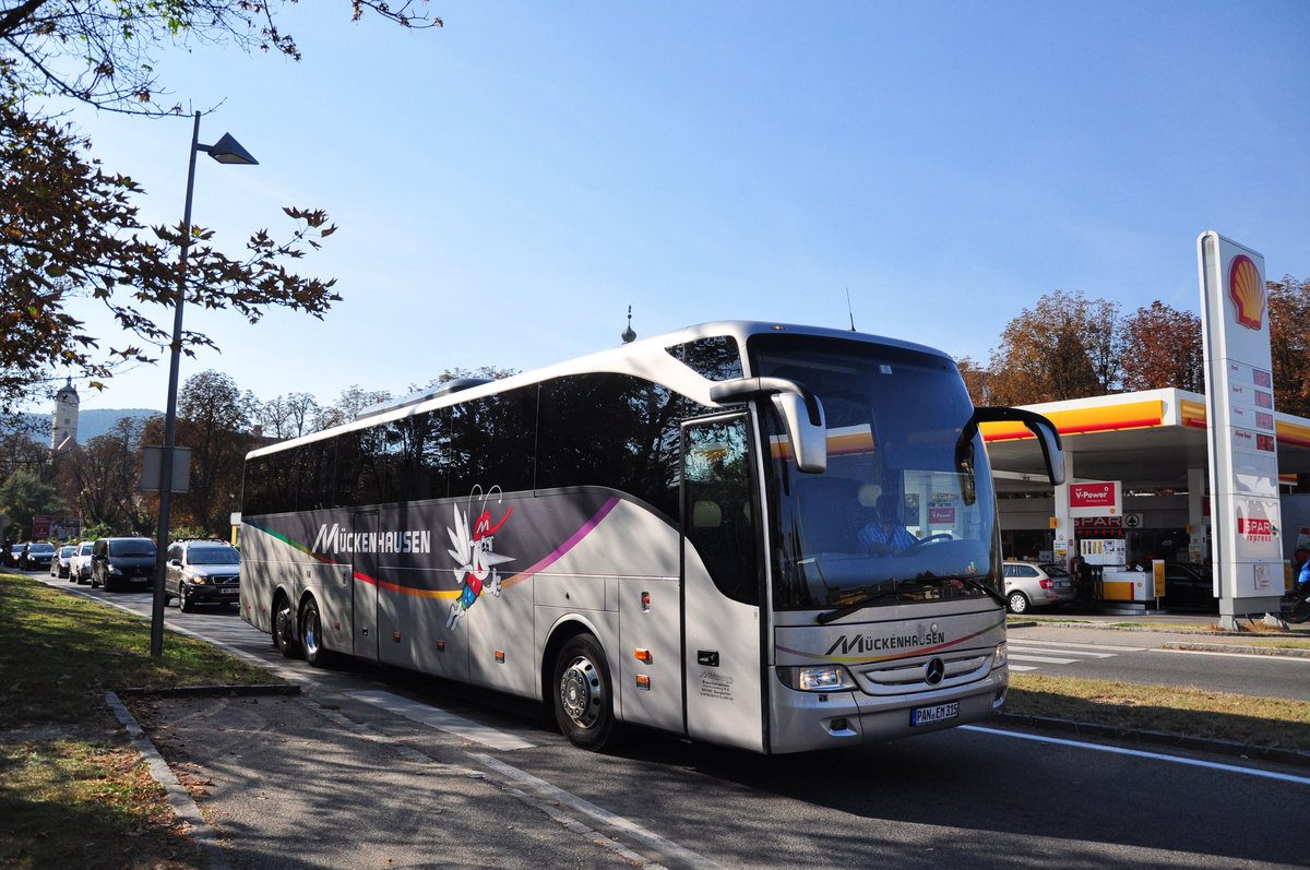 Mercedes Tourismo von Mckenhausen Reisen aus der BRD in Krems.