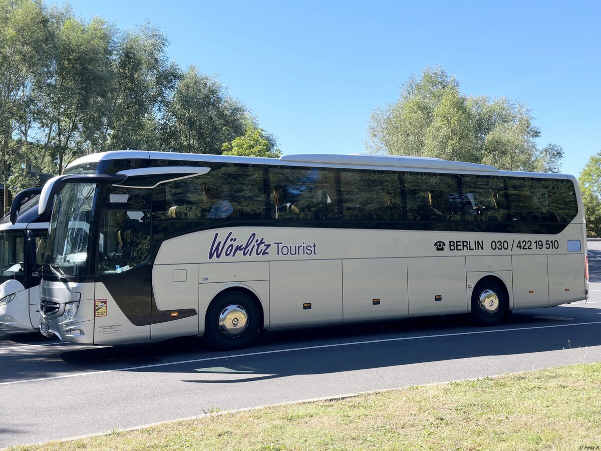 Mercedes Tourismo von Wörlitz Tourist aus Deutschland in Plau am See.
