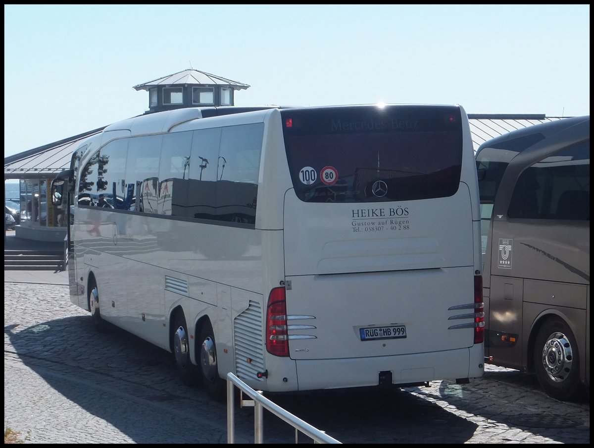 Mercedes Travego von Heike Bös aus Deutschland im Stadthafen Sassnitz.