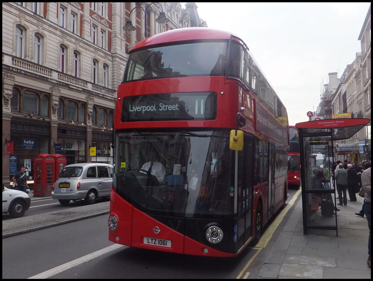 NBFL/Wright von Go-Ahead in London.