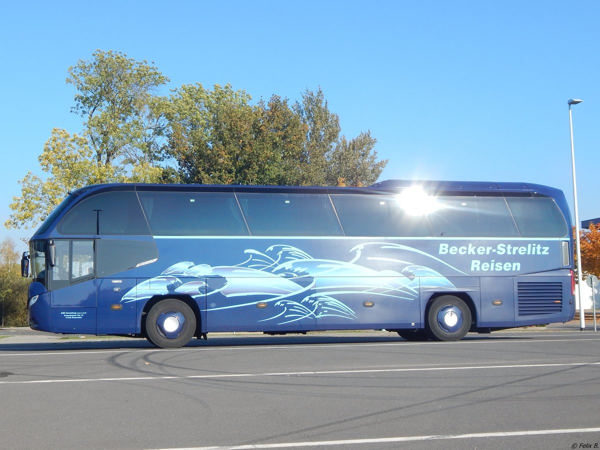 Neoplan Cityliner von Becker-Strelitz Reisen aus Deutschland in Neubrandenburg.