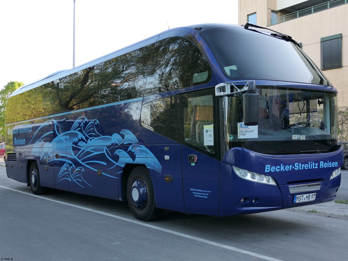 Neoplan Cityliner von Becker-Strelitz Reisen aus Deutschland in Stralsund.