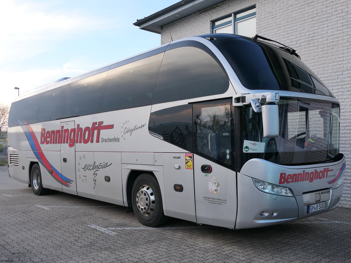 Neoplan Cityliner von Benninghoff aus Deutschland im Gewerbegebiet Sassnitz. 