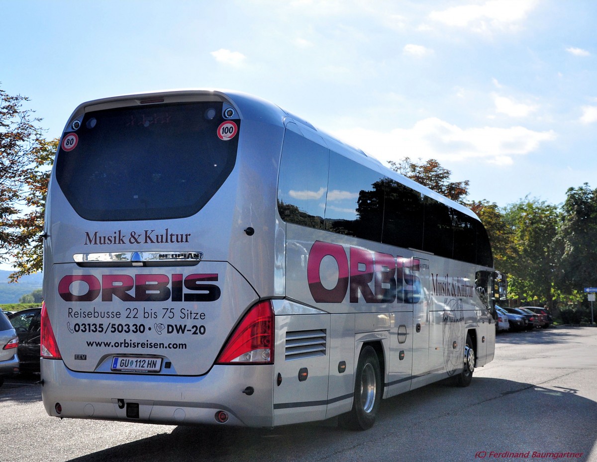 Neoplan Cityliner von Johann OFNER-ORBIS Reisen aus �sterreich im Herbst 2013 in Krems.