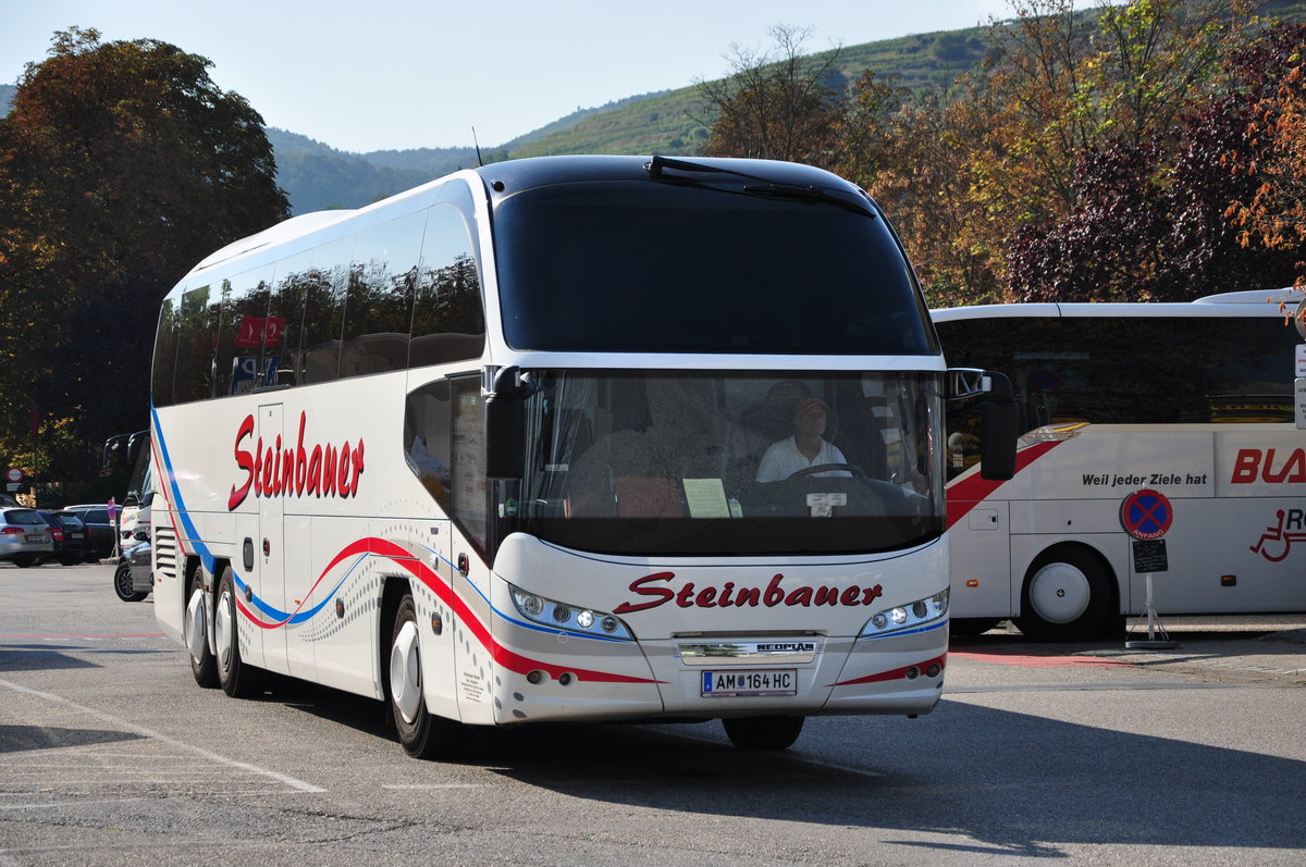 Neoplan Cityliner von Steinbauer Reisen aus �sterreich in Krems.