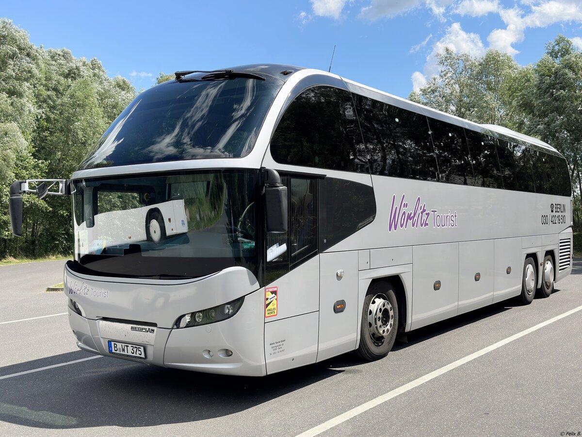 Neoplan Cityliner von Wörlitz Tourist aus Deutschland in Plau am See.