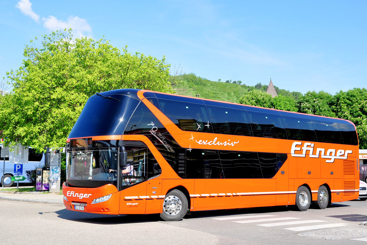 Neoplan Skyliner �6 von Efinger Reisen aus der BRD in Krems gesehen.