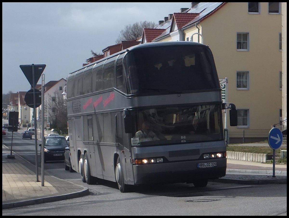 Neoplan Skyliner von Ostseeperle aus Deutschland in Sassnitz.