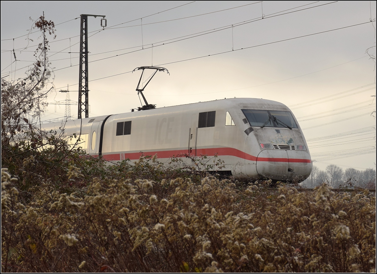 Nicht ganz sauberer ICE 1 nach Basel. Schliengen, Dezember 2018.