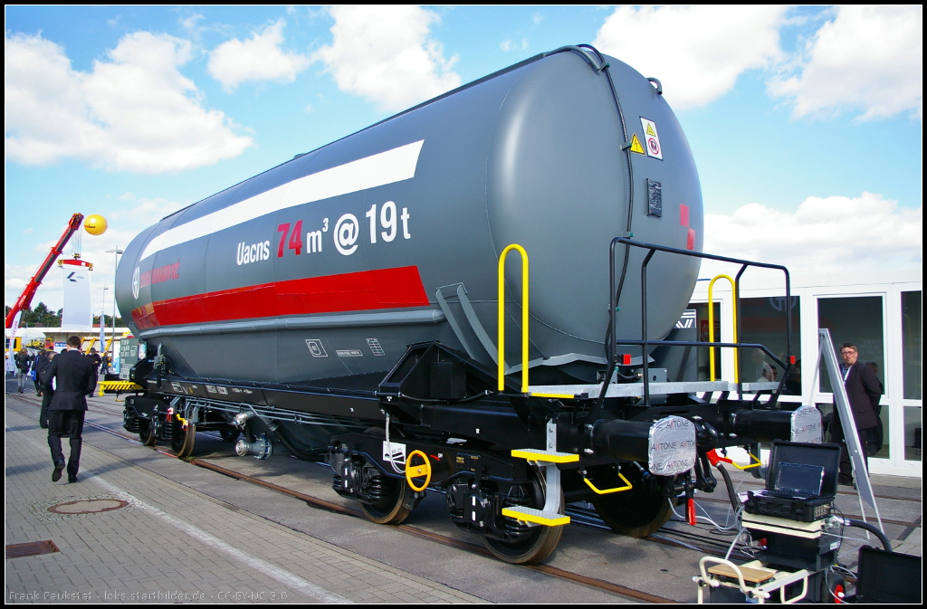 NL-ATRR 37 84 9326 001-2 Uacns des franzsischen Vermieters ATIR-RAIL war auf der InnoTrans 2014 in Berlin ausgestellt.

Webseite (deutsch): http://www.atir-rail.com/de/
