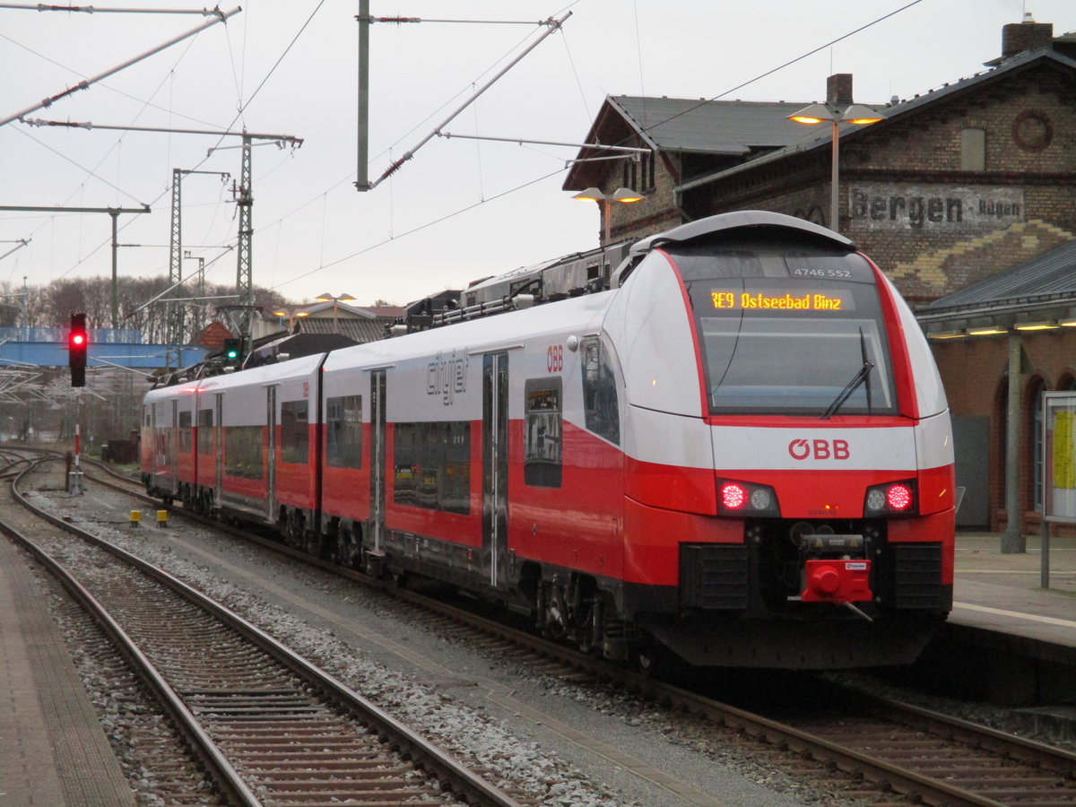 ODEG 4746 552 beim Zwischenhalt,am 15.Dezember 2019,in Bergen/R�gen.