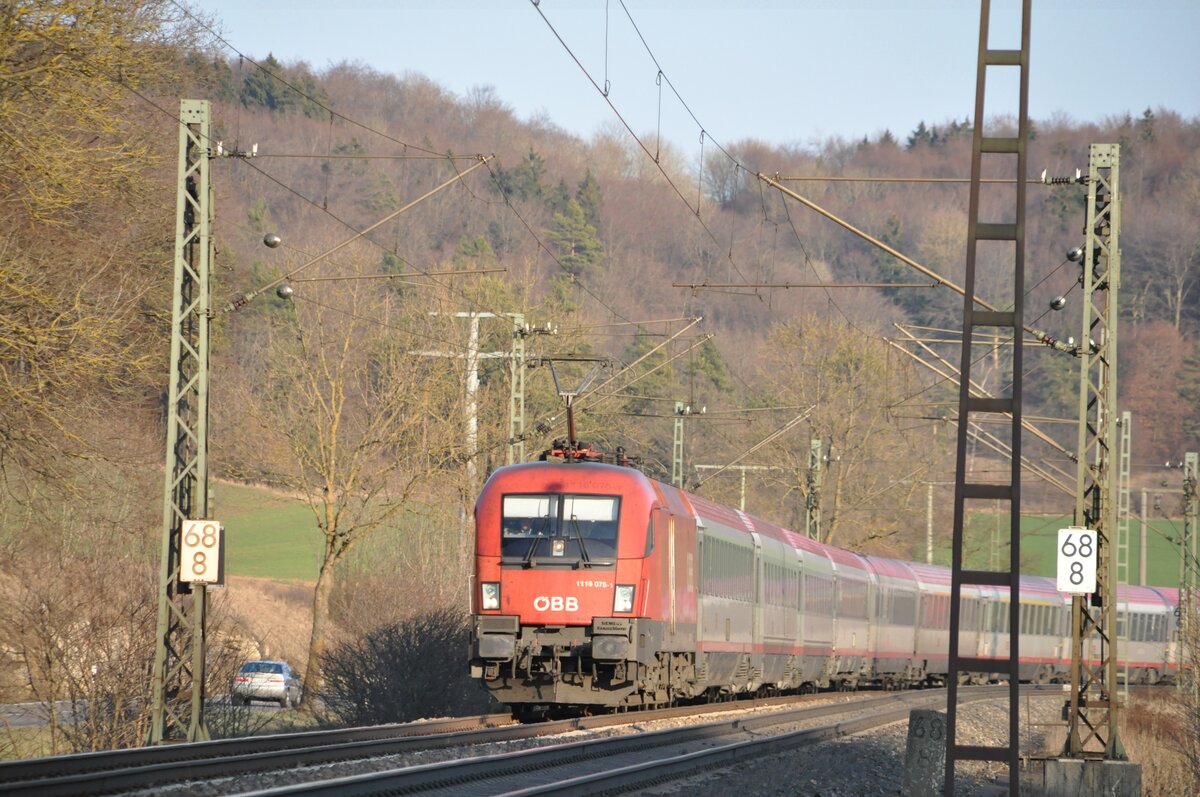ÖBB 1116 075-1 mit EC Mozart bei Amstetten am 20.03.2012.
